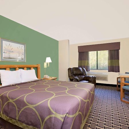 Super 8 By Wyndham Cloquet Exterior foto