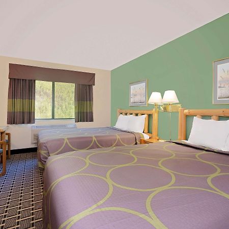 Super 8 By Wyndham Cloquet Exterior foto