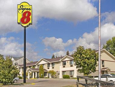 Super 8 By Wyndham Cloquet Exterior foto